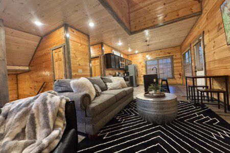 Open concept family room/kitchen - vacation rental, Sevierville, TN