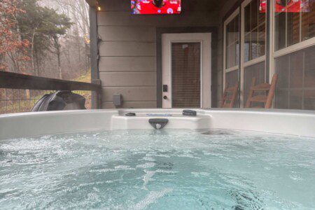 Luxury vacation rental hot tub, Smoky Mountains