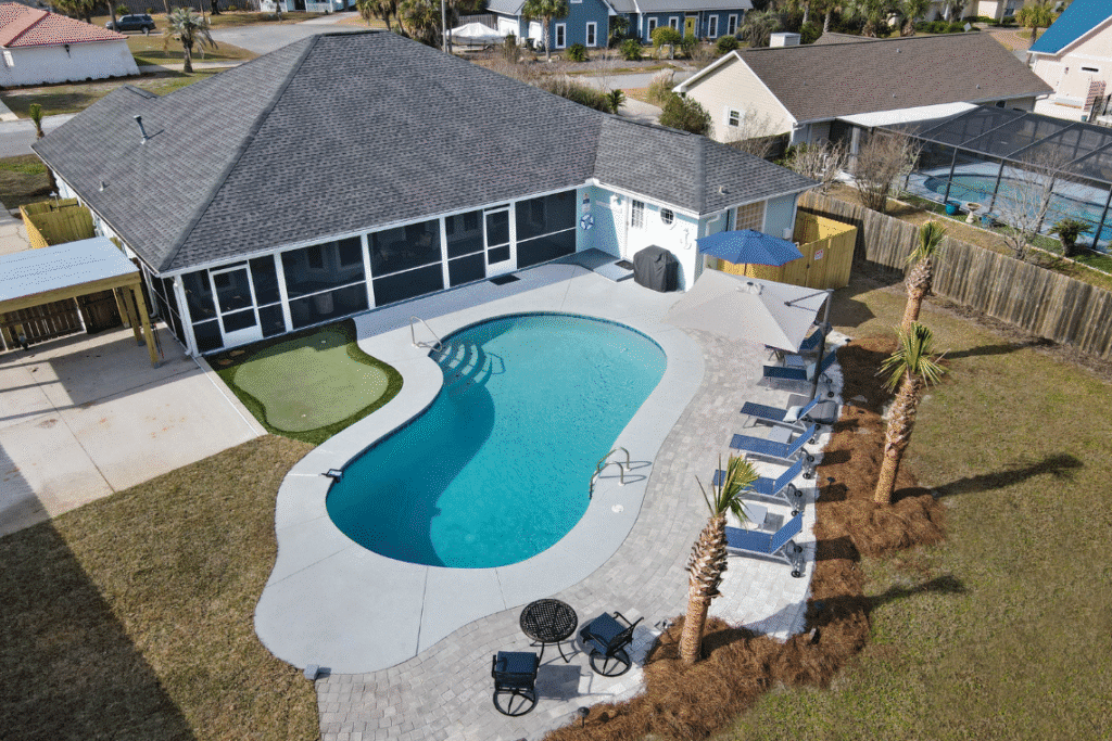Nautilus overhead pool no border