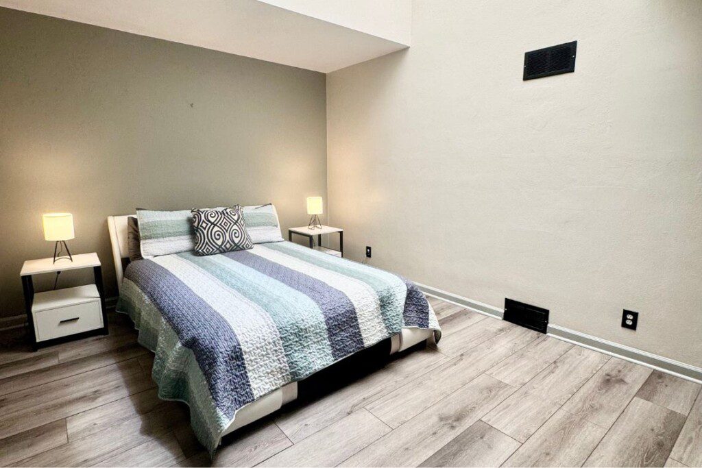 fox loft bedroom 1 1140x760