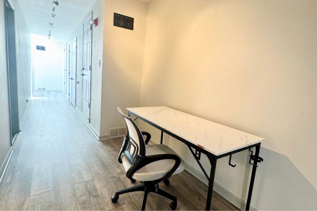 fox loft desk 1140x760